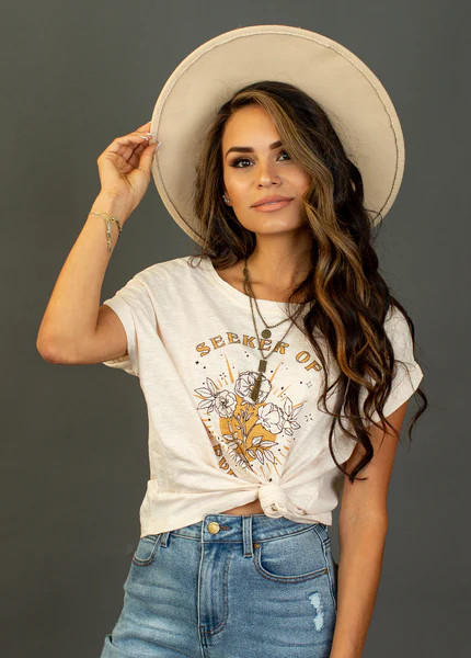 Seeker Top in Ivory | Joyfolie