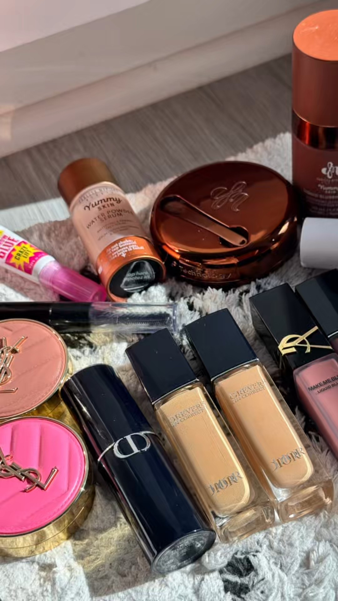 Top 10 I actually reach for…..no fluff, just what lives in my bag.

#LTKgrwm #LTKselfcare #LTKBeauty