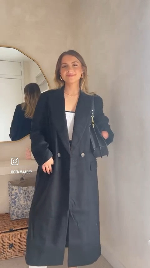 When it’s hot but cold outside | transition into Autumn  | Petite dressing 

#LTKVideo #LTKstyletip #LTKSeasonal