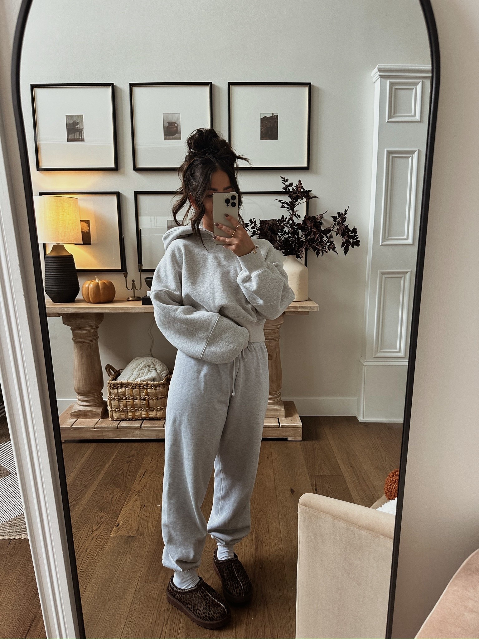 This cozy sweat set is a win 👏🏼

#LTKFindsUnder50 #LTKSeasonal #LTKStyleTip