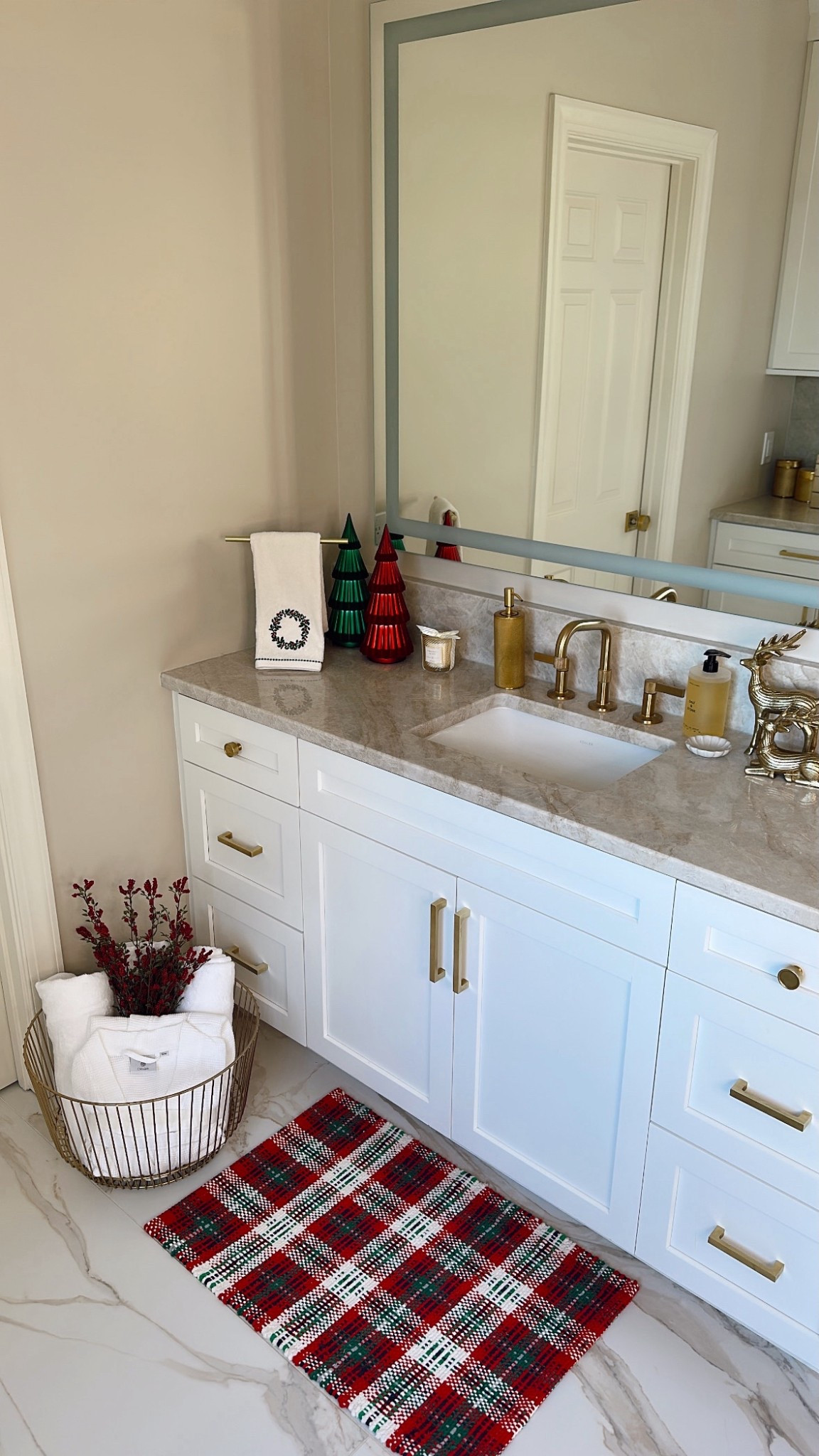 Cariloha the best holiday gift use code: HOLLYDAY40 for 40% off  @cariloha #cariloha #ad

#LTKHoliday #LTKCyberWeek #LTKGiftGuide