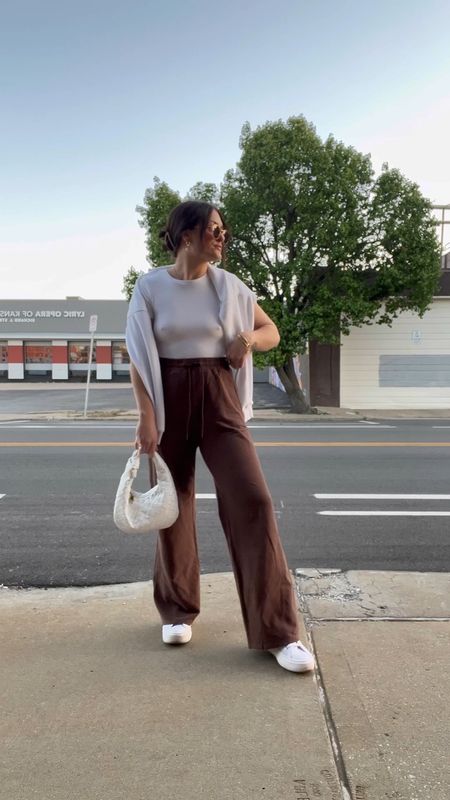 Outfit check 🤎

outfit inspo, casual outfit, casual style, minimalist style, outfit ideas, spring outfit, flare sweatpants, short sleeve bodysuit, skims dupe, Amazon fashion finds

#LTKunder50 #LTKstyletip #LTKSeasonal