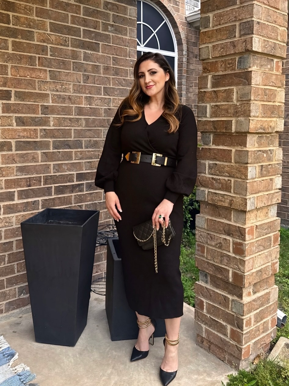 Hey Y’all, I need your help!!! Please vote 1-6 for the best cover for my new collab with @vivrelle 🥰  thank you 😘 and yes I need faux floral ideas for my empty pots bc I ain’t got time to water nothing haha