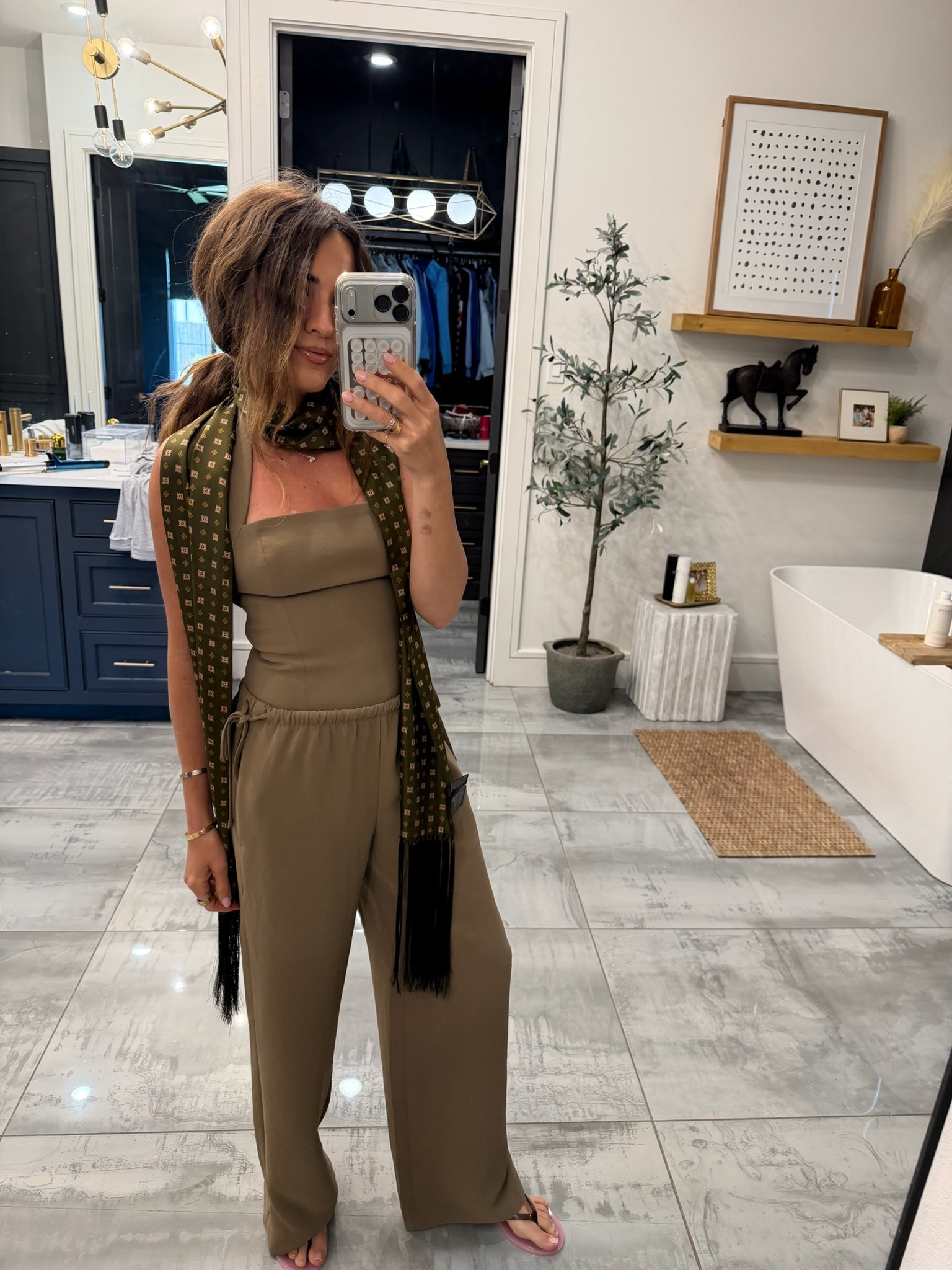 Can’t get over this look from @Aritzia! 