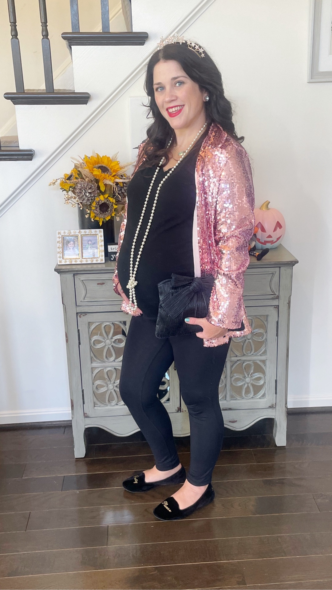 “And baby, that’s show business!” ✨✨✨
GRWM for the Life of a Showgirl release party! I am so excited! 🤩 Being nine months pregnant and all, I could not glam it up as much as I wanted to, but I did my best to reference the album as much as possible in my look. Lots of Elizabeth Taylor references. 😂 Let me know what you think and if you’ll be watching! 🫶🏻

#LTKParties #LTKBeauty #LTKSaleAlert