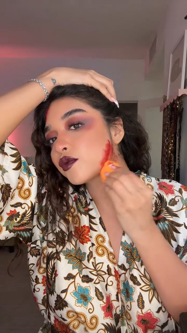 it’s officially Halloween in LA. Hair and makeup GRWM 🖤 pants are I Am Gia adding similar!

#LTKHalloween #LTKBeauty #LTKSeasonal