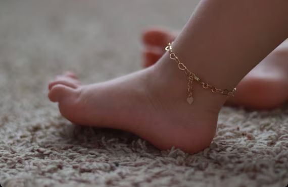 Dainty Heart Anklet / baby bracelets / mommy bracelets / accessories / newborn bracelets / toddle... | Etsy (US)