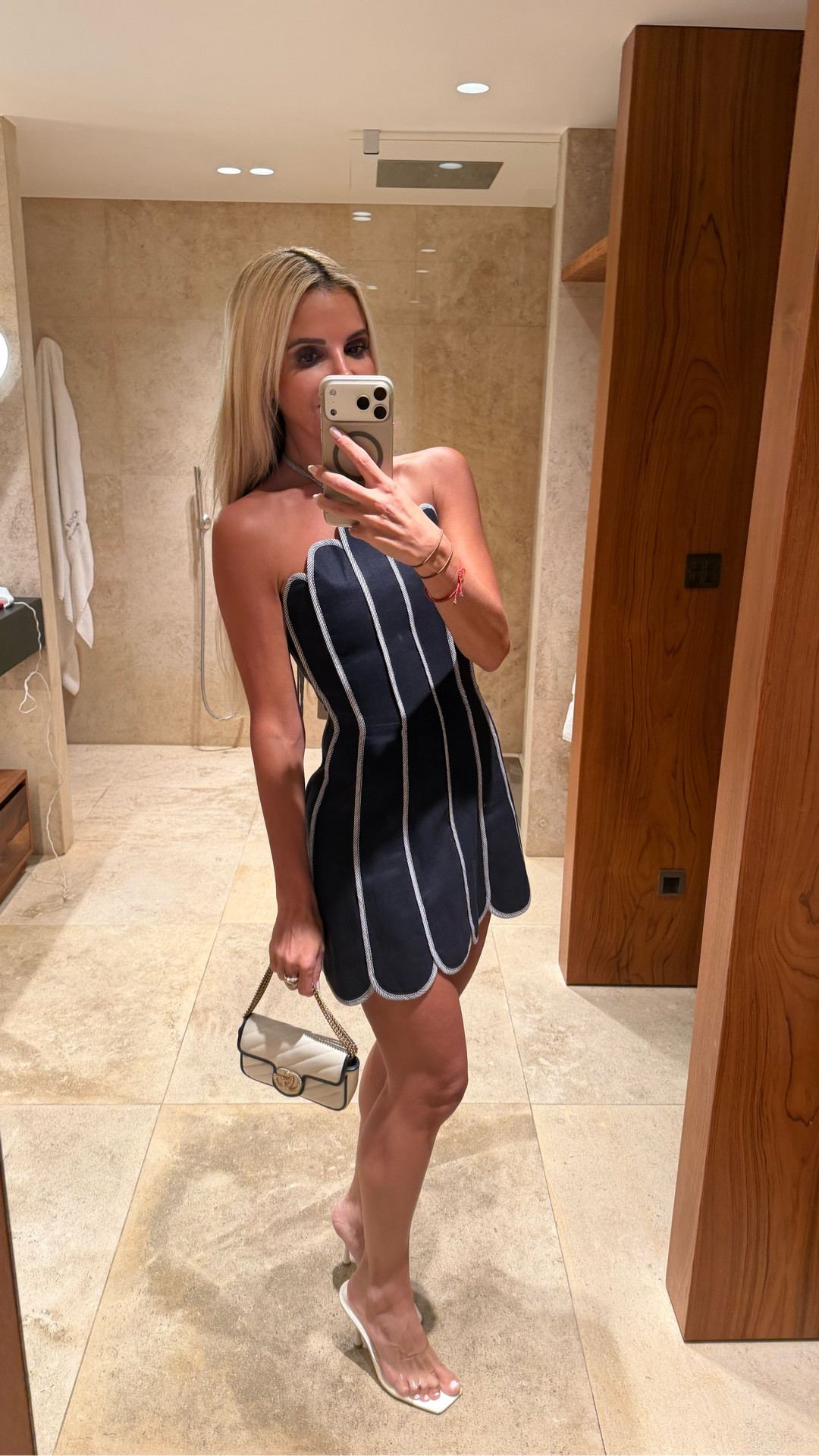 The real OOTN!!😍

Vacation, travel, dress, azulu, Amazon fashion

#LTKTravel #LTKFindsUnder100 #LTKSeasonal