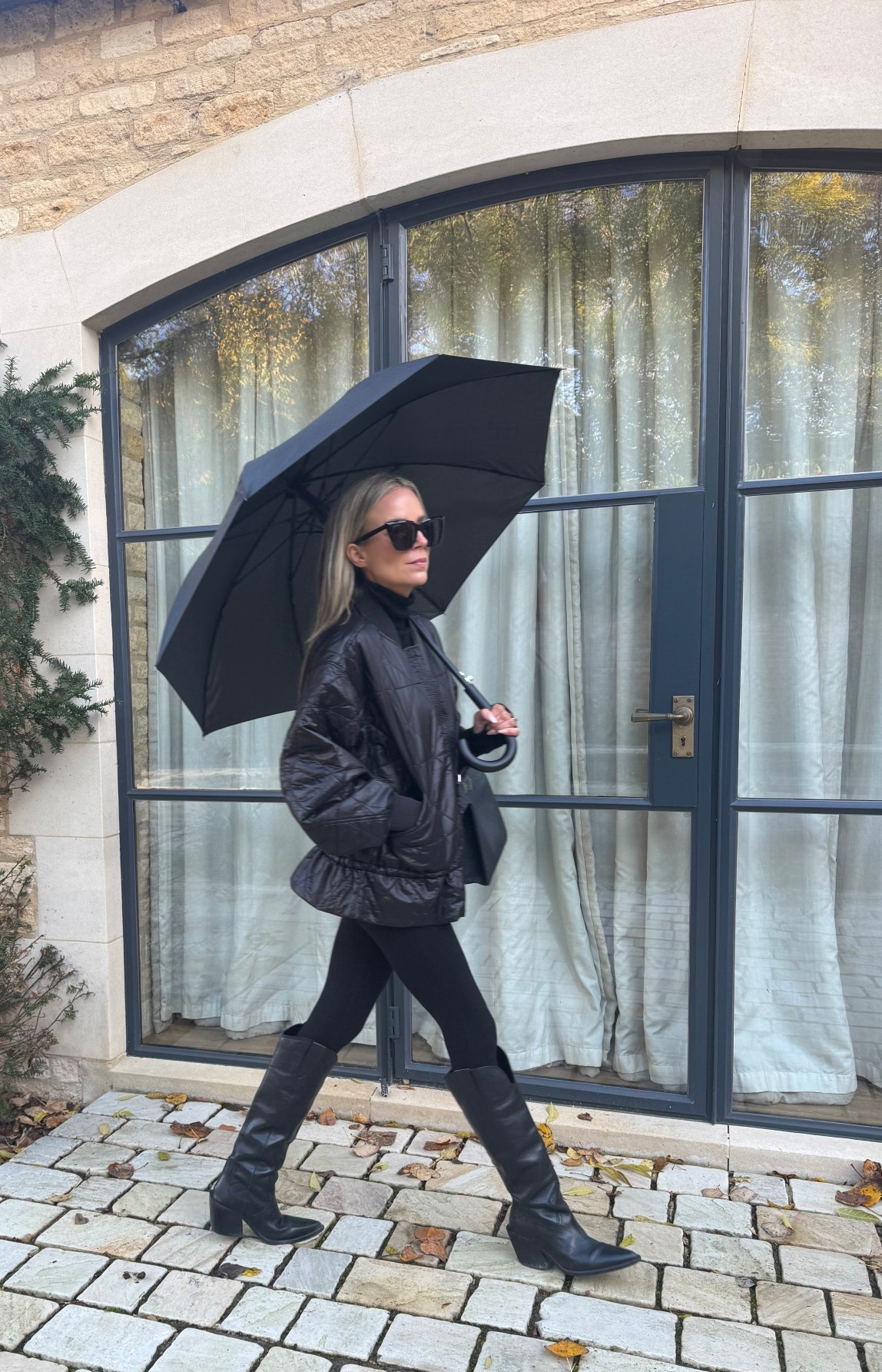 Lightweight outerwear perfect for layering 🖤

#LTKuk #LTKautumn #LTKwinter