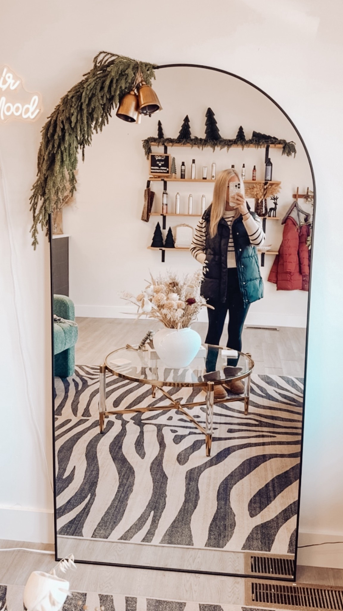 Knockoff halo extensions for under $80 👏🏼👏🏼

#LTKootd #LTKmomlife #LTKgrwm