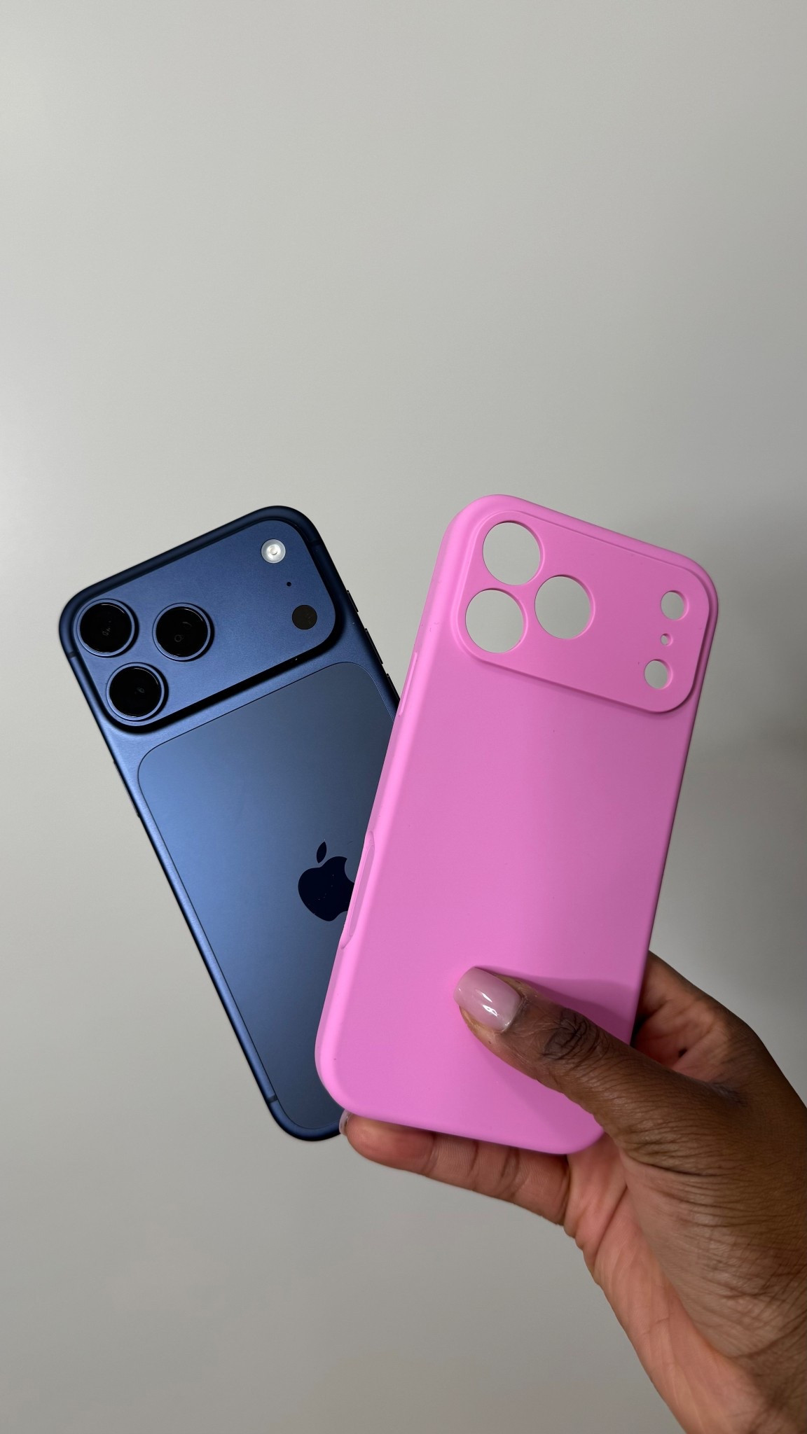 iPhone 17 Pro Max Case | Sleek Minimalist Tech Accessory
Iphone17 #iphone17promaxcase #iPhone17 #iPhone17ProMaxCase #LTKFinds #LTKTech #LTKUnder50 #AestheticFinds
