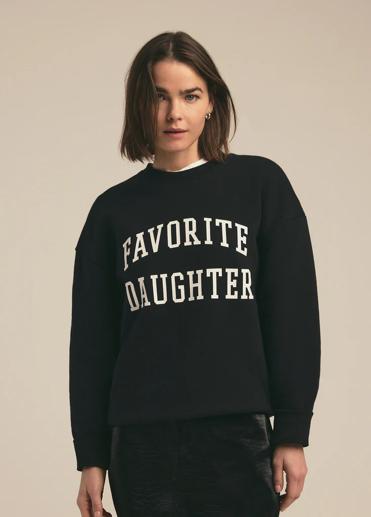 THE COLLEGIATE SWEATSHIRT | Favorite Daughter