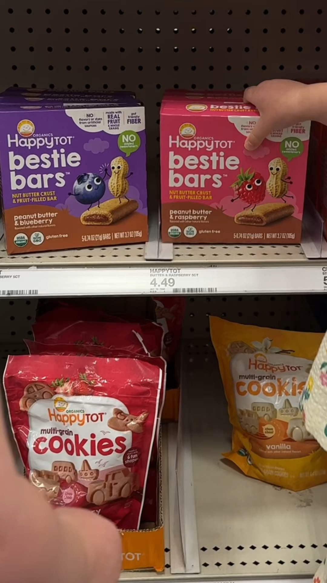 #ad Always a fun day when I get to go to @target with the twins before we head to the park! Grabbing some @happyfamilyorganics treats to snack on while we’re there! #TargetPartner #target #HappyBabyOrganics #HappyBabyTarget #targetfinds
