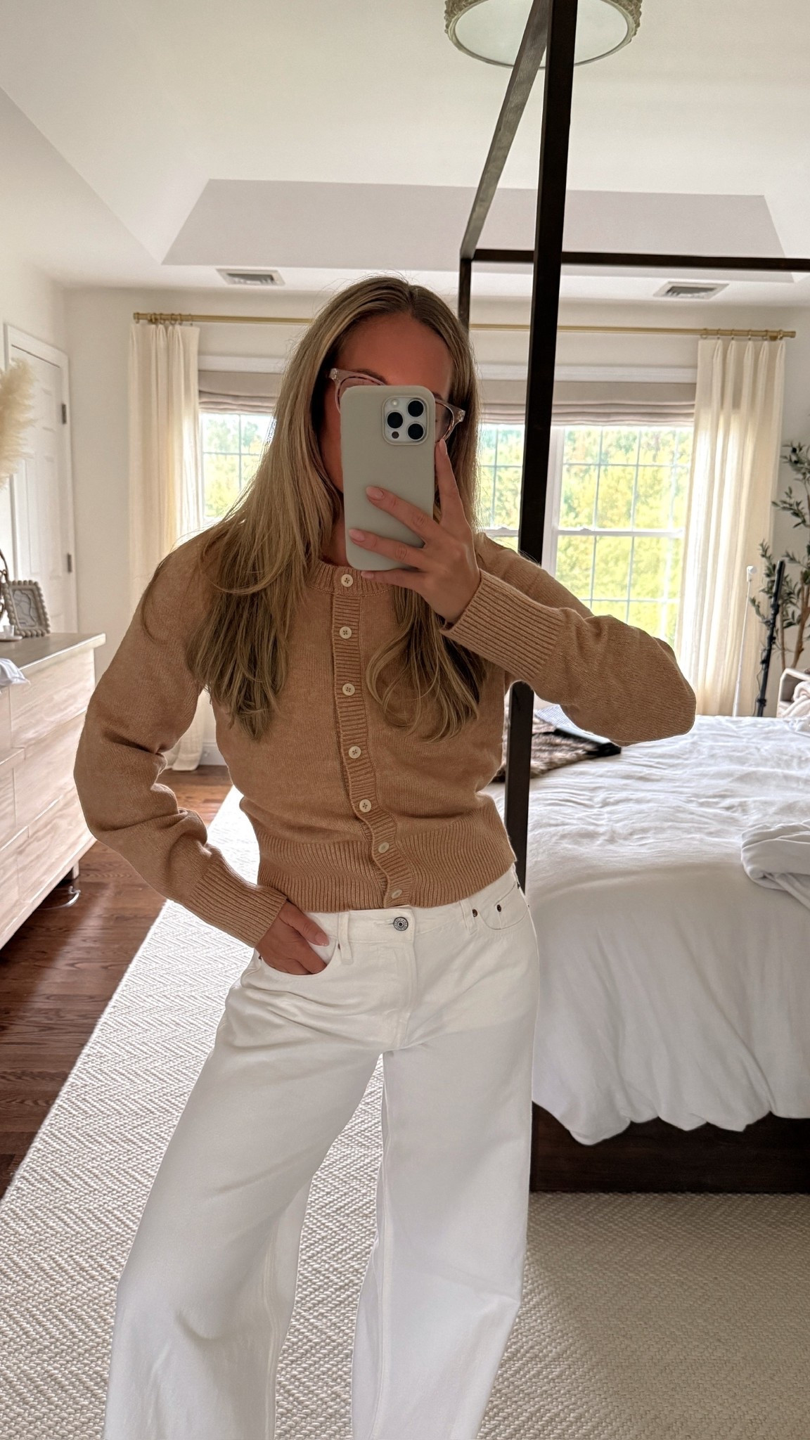 Aerie LTK Fall sale🍂 Tan cardigan in size small paired with a low rise loose jean from Abercrombie in size 26✨

Aerie sweaters, aerie cardigans, fall outfits, fall fashion, casual fall outfits, low rise jeans, white jean fall outfits 

#LTKFindsUnder100 #LTKFallSale #LTKStyleTip