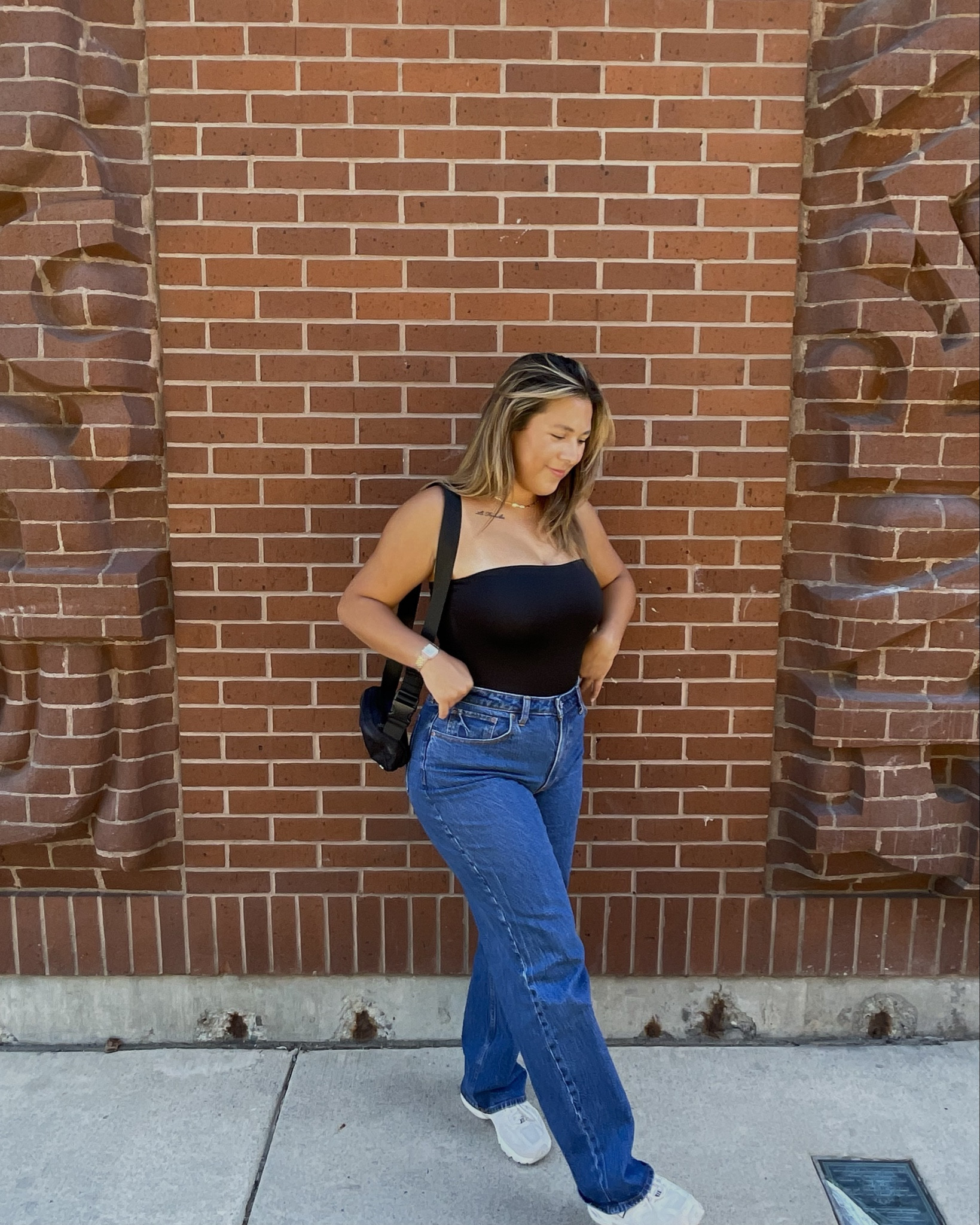 Obsessed with Abercrombie curve love jeans! Just so flattering and comfortable. Getting all my jeans now before fall! Wearing a 31 regular. They’re on sale right now and I used code AFMISSY for an extra 15% off . Linking the ones in picture and the styles I’m currently buying🫶🏽

#LTKFallSale #LTKBacktoSchool #LTKSaleAlert
