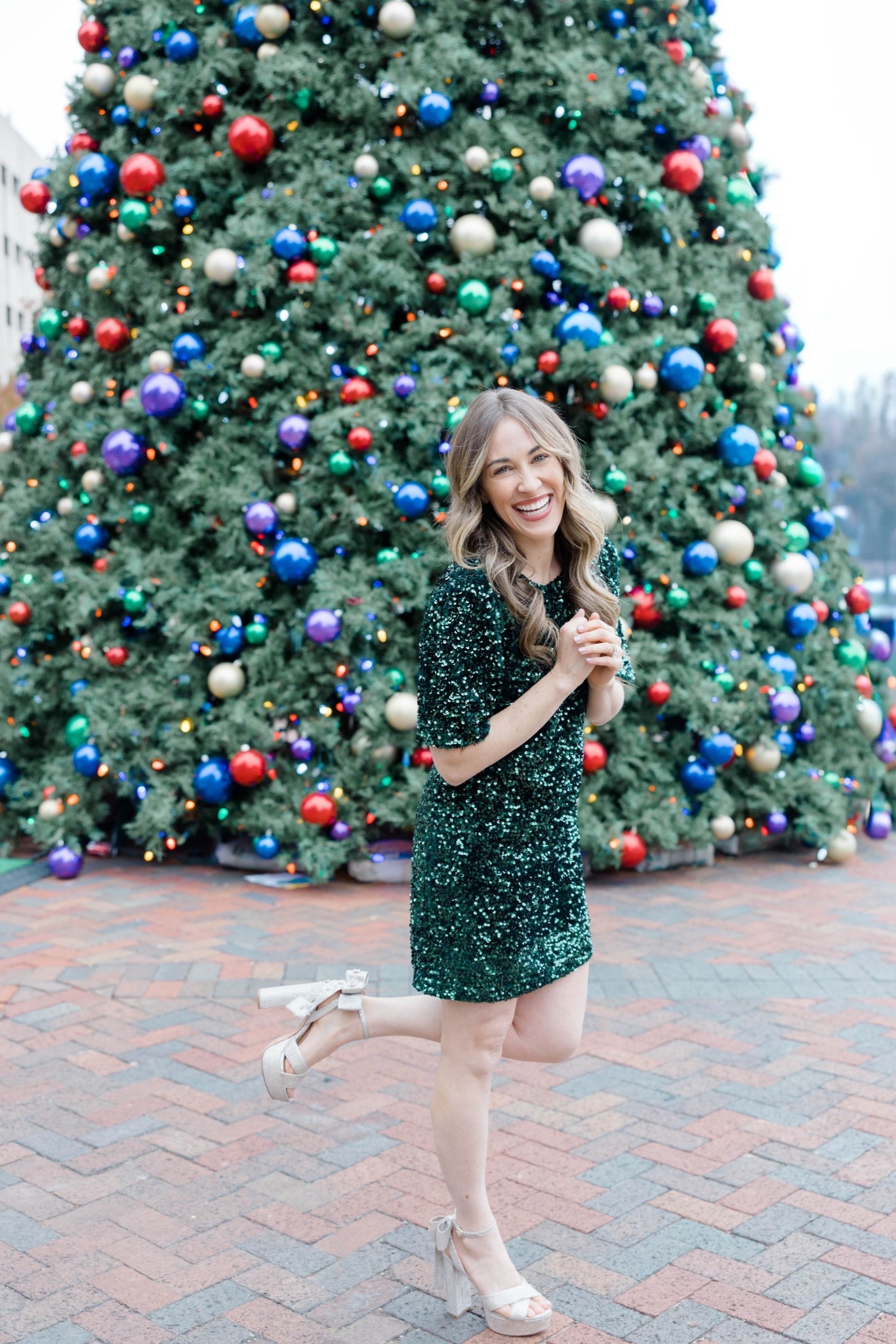 The perfect dress for the holidays! Great for a Christmas party or even NYE! Size small  

#LTKHoliday #LTKOver40 #LTKPetite