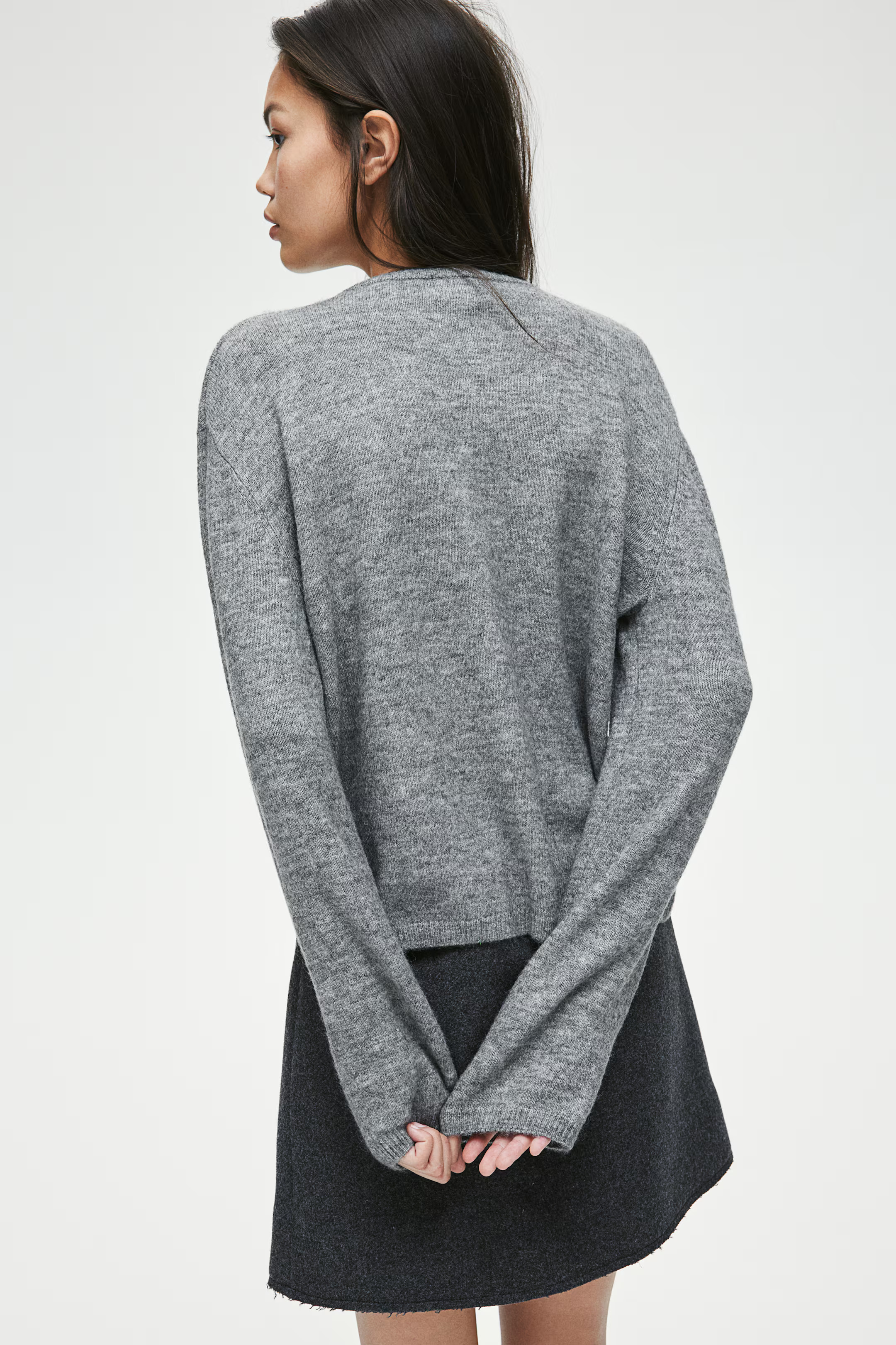 Loose-fit cardigan | H&M (UK, MY, IN, SG, PH, TW, HK)