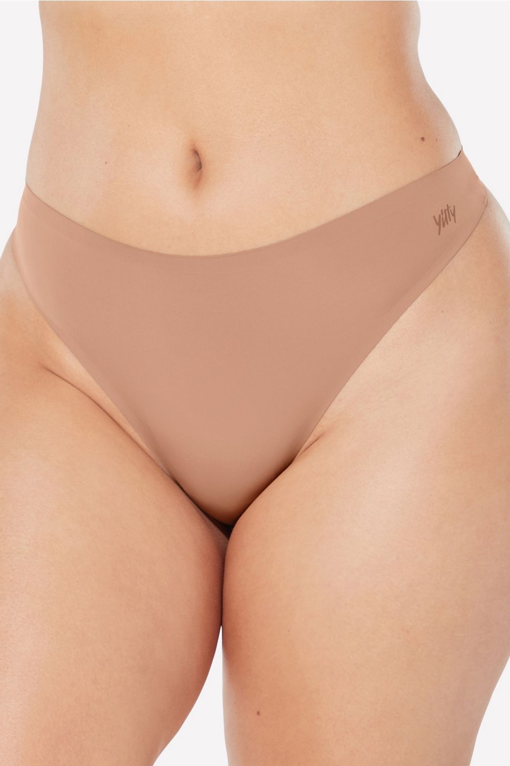 Smoothed Reality Mid Rise Thong | Fabletics - North America