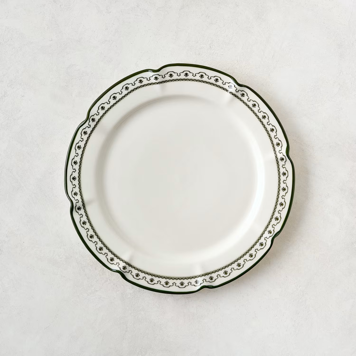 Green Luna Heirloom Scalloped Dessert Plate | Magnolia