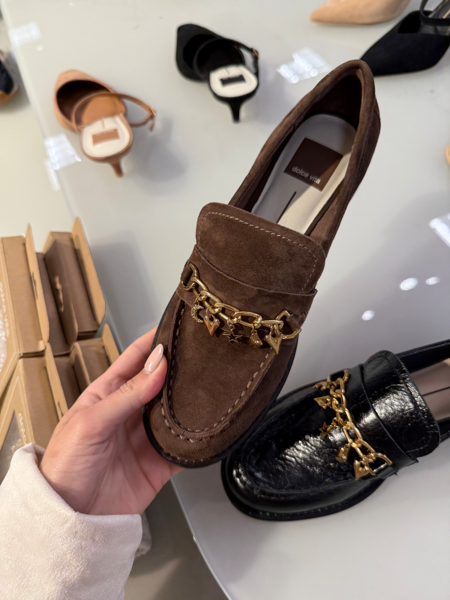 Absolutely obsessed with these shoes! @nordstrom #nordstrompartner 