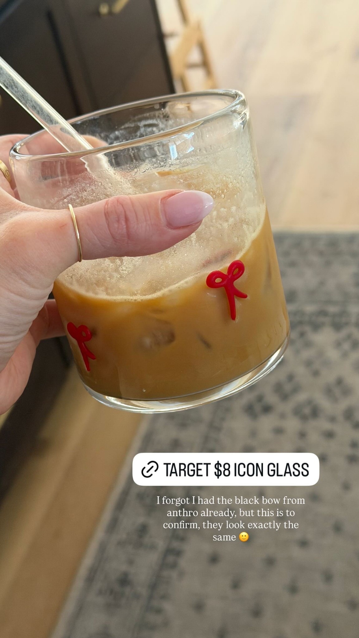 I forgot I had the black bow from anthro already, but this is to confirm, they look exactly the same 🙂