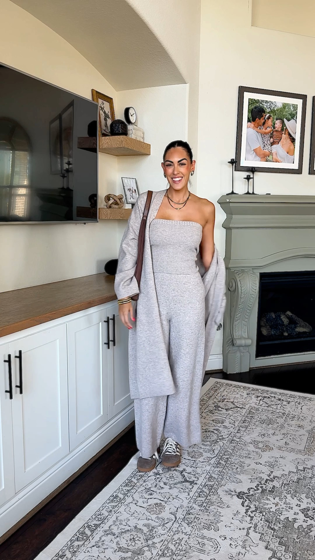 Size small

use “stylethgirl_12” at checkout 