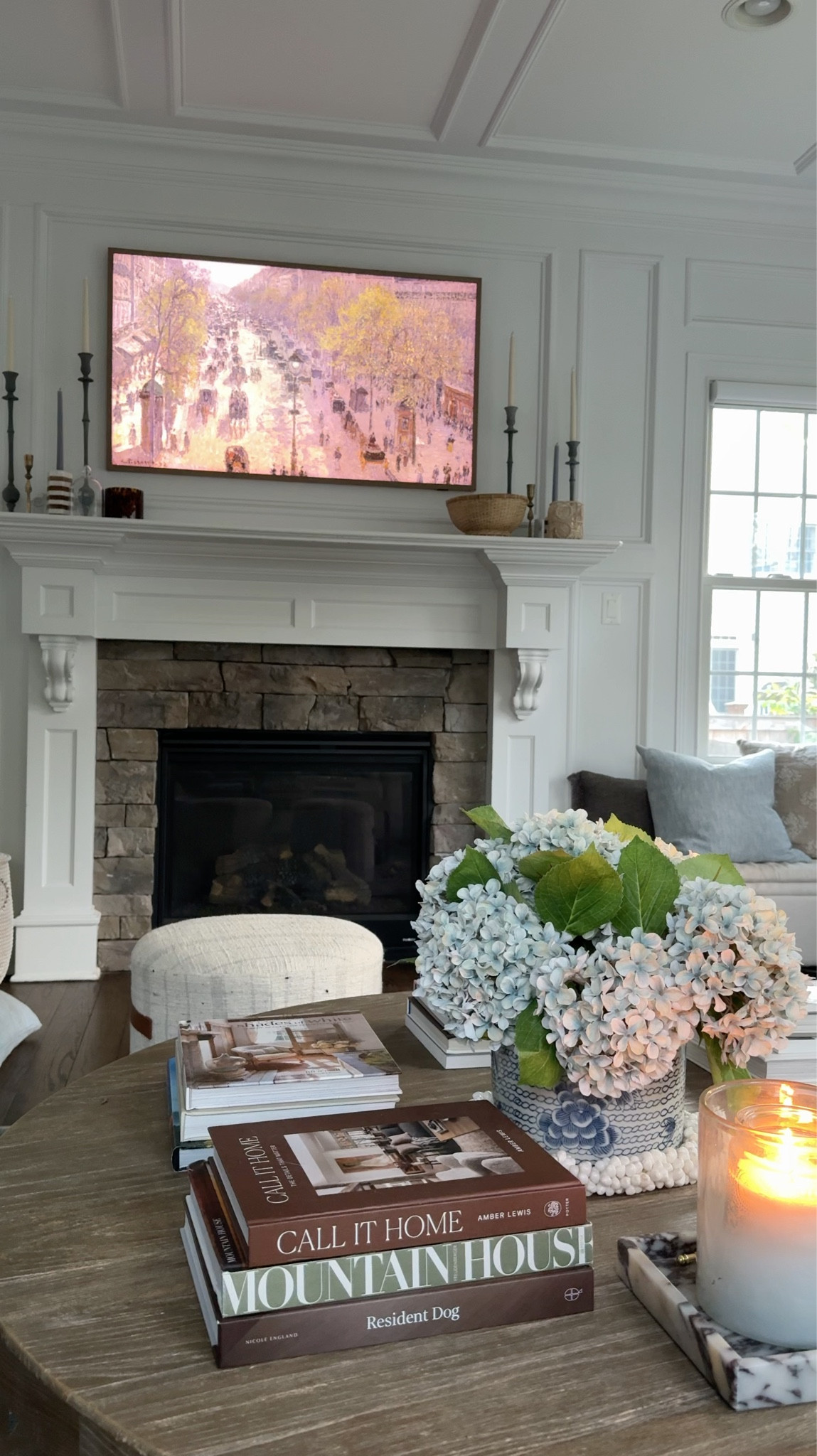 Cozy evening in ✨

Paint colors, white paint, living room, living room inspo, living room decor, spring home, spring decorating, coffee table, coffee table accessories, Serena & Lily, peel-and-stick wallpaper, girlonthehudson, neutral home, modern coastal, minted art, cozy home

#LTKHome #LTKdayinmylife #LTKSaleAlert