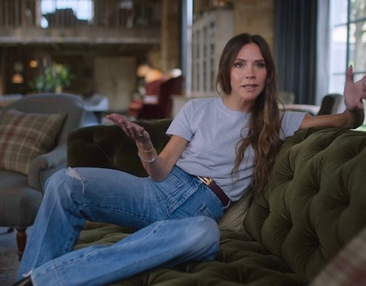 Restock alert! Victoria Beckham's high-rise flare leg non-stretch denim. It runs small please size up ￼