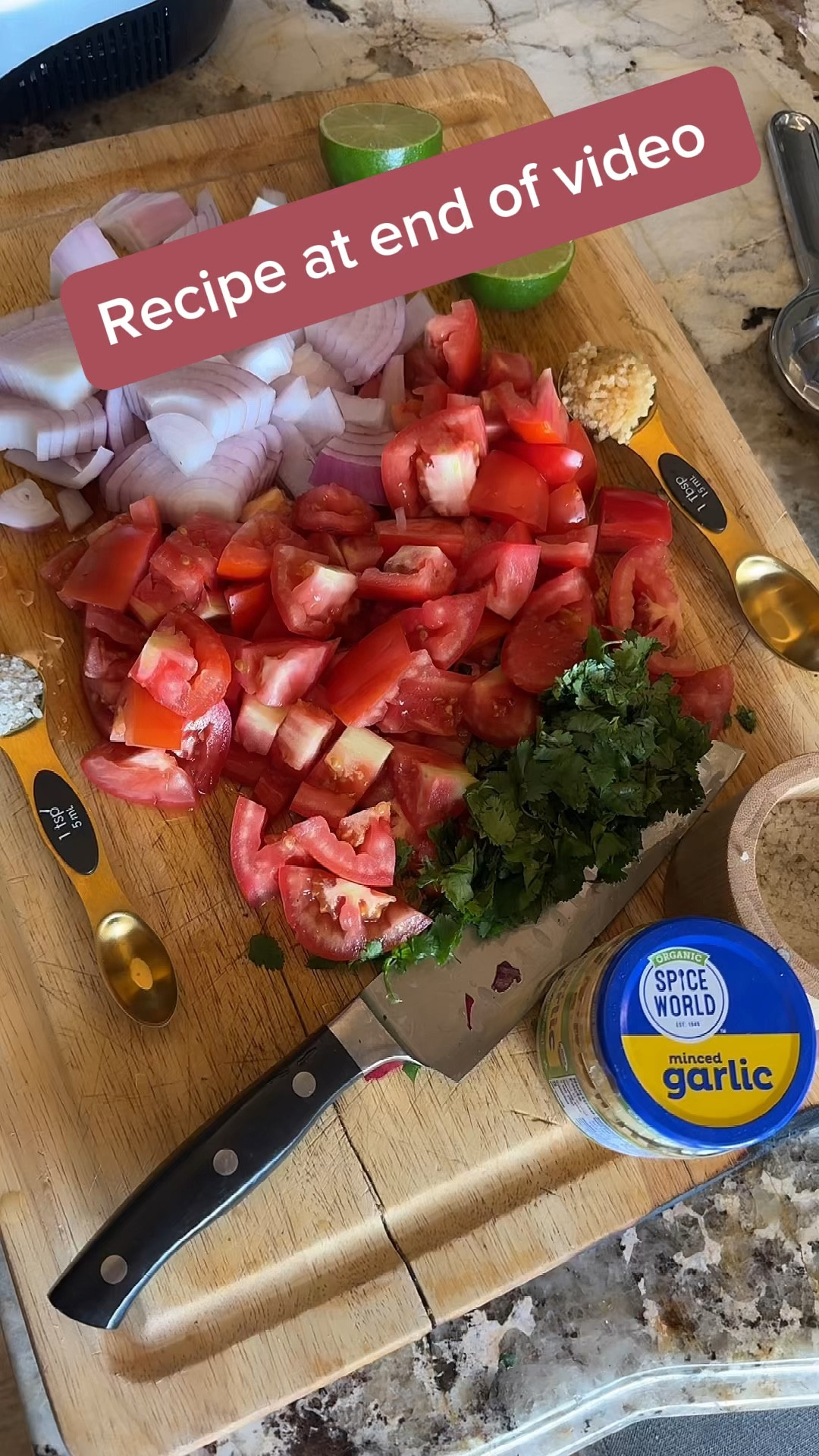 Homemade salsa using my food processor ❤️ #homemadesalsa #foodprocessor #partytime 

#LTKVideo #LTKHome #LTKParties