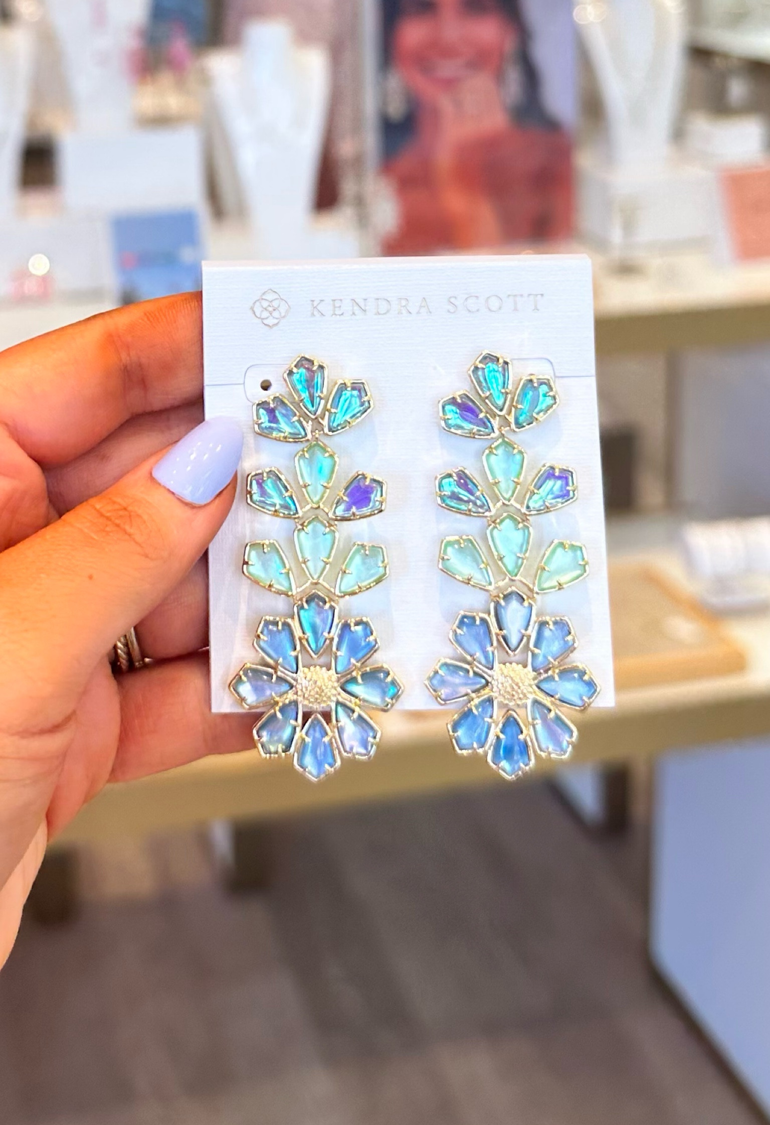 are you kidding 🥹🩵


#KendraScott

#LTKFind #LTKstyletip #LTKU