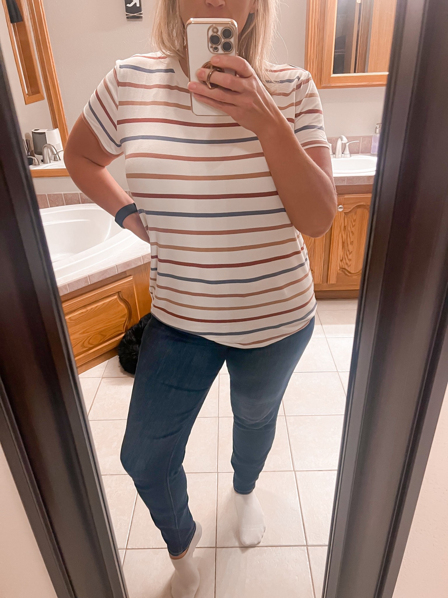 These colors make this a perfect fall transition top. Also, best no show socks. 

#workcasual #casualtop #ootd #teacheroutfit #fall #noshowsocks

#LTKFindsUnder50 #LTKWorkwear #LTKOver40