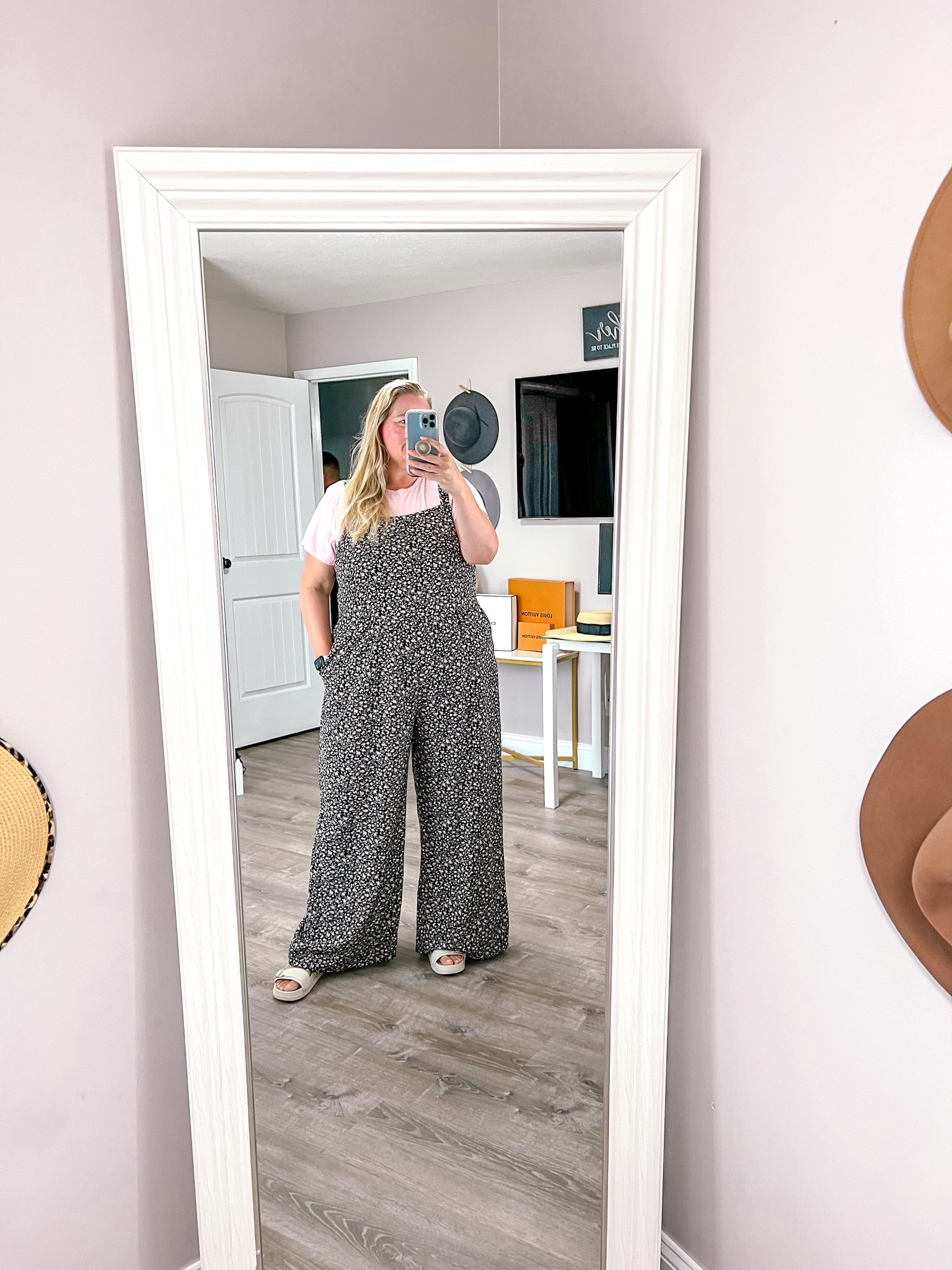 Floral jumpsuit with a fitted tee and sandals - the perfect spring look! 