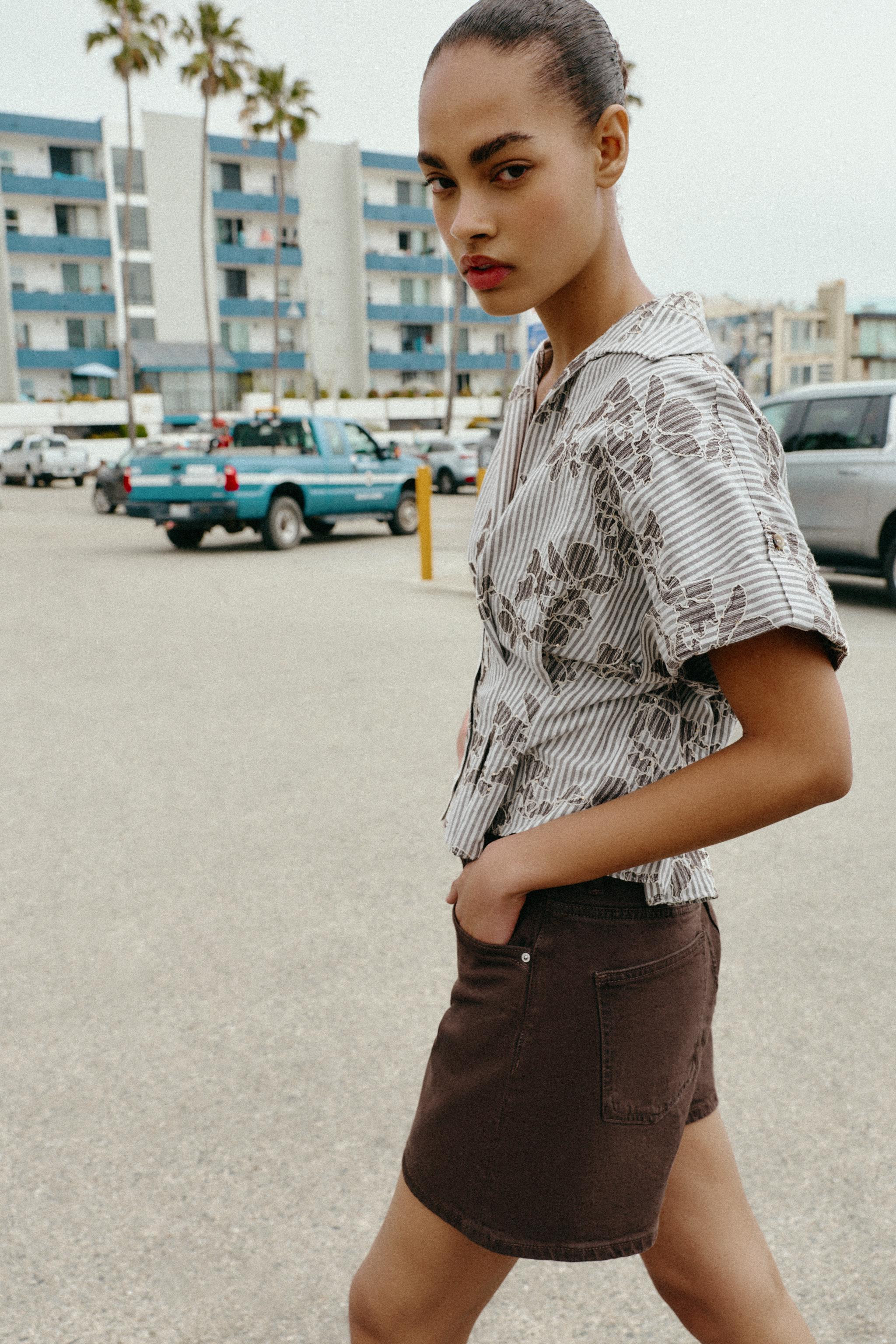 EMBROIDERED SEQUIN CROPPED SHIRT | Zara US