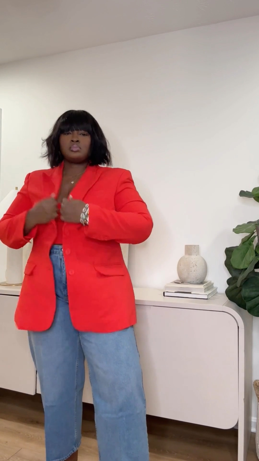 These are the outfits I reach for when I want compliments… without doing too much. I just want something easy, comfortable, and cute enough to make me feel put together the second I walk out the door. #BlazerOutfit #CasualChicStyle #CurvyFashion #PlusSizeStyle #EverydayOutfit #DenimStyle #EffortlessFashion #LTKStyle #FashionInspo #MinimalStyle

#LTKSeasonal #LTKootd #LTKMidsize
