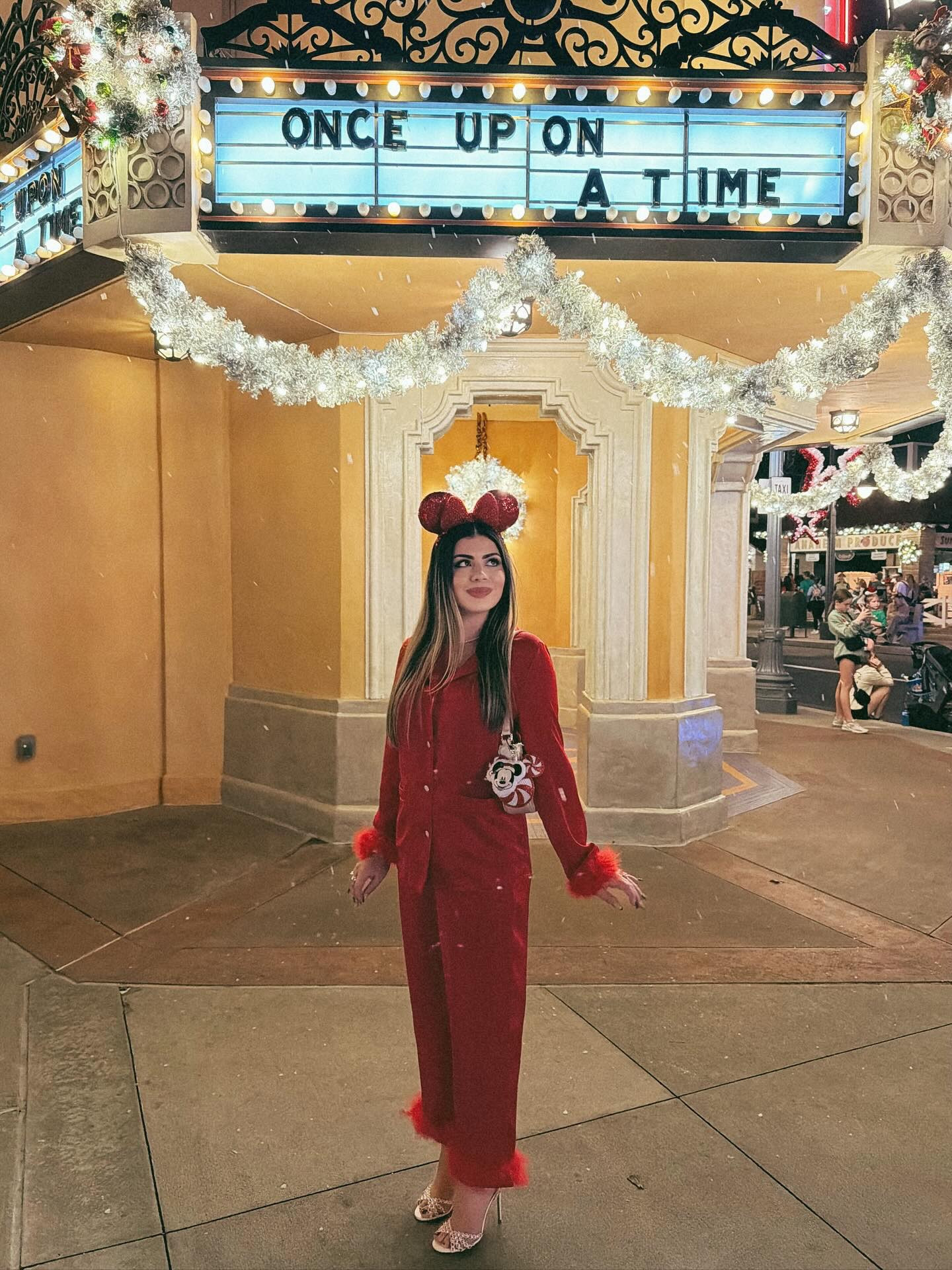 Merry Jollydays ✨🎬🍿🥂🎅🏻

Disney Style, Disney Aesthetic, Disney Lover, Disney Vlog, Disney Outfit Inspo, Disney OOTD, Disney Fashion, Style Content, Style Inspo, Orlando Local, Disney Creator, Disney Girlie, Disney Style Inspo, Outfit of the Day, Outfits, Disney Looks, Disney Parks, Outfit for Disney, Disney Merch, Disney Christmas, Hollywood Studios, Jollywood Nights, Christmas Pajamas, Amazon, Aquazzura, Baublebar, Bag Charms

#LTKdayinmylife #LTKHoliday #LTKootd