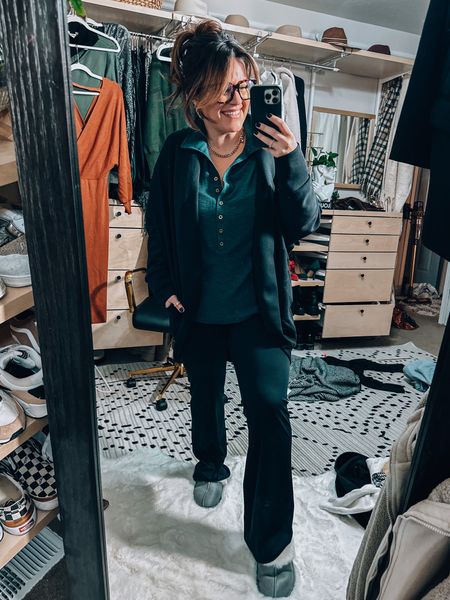 Cozy lounge outfit midsize fashion
My Amazon fashion top is an xl and on sale! 
This cozy cocoon cardigan is on sale (xl) 
Yoga pants xl 
Slippers 

#LTKHoliday #LTKCyberweek #LTKcurves