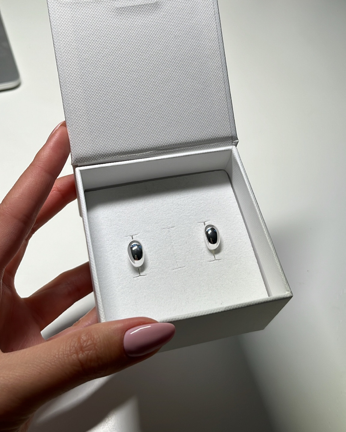 my new go-to hoops 💘

#LTKbeauty #LTKSeasonal