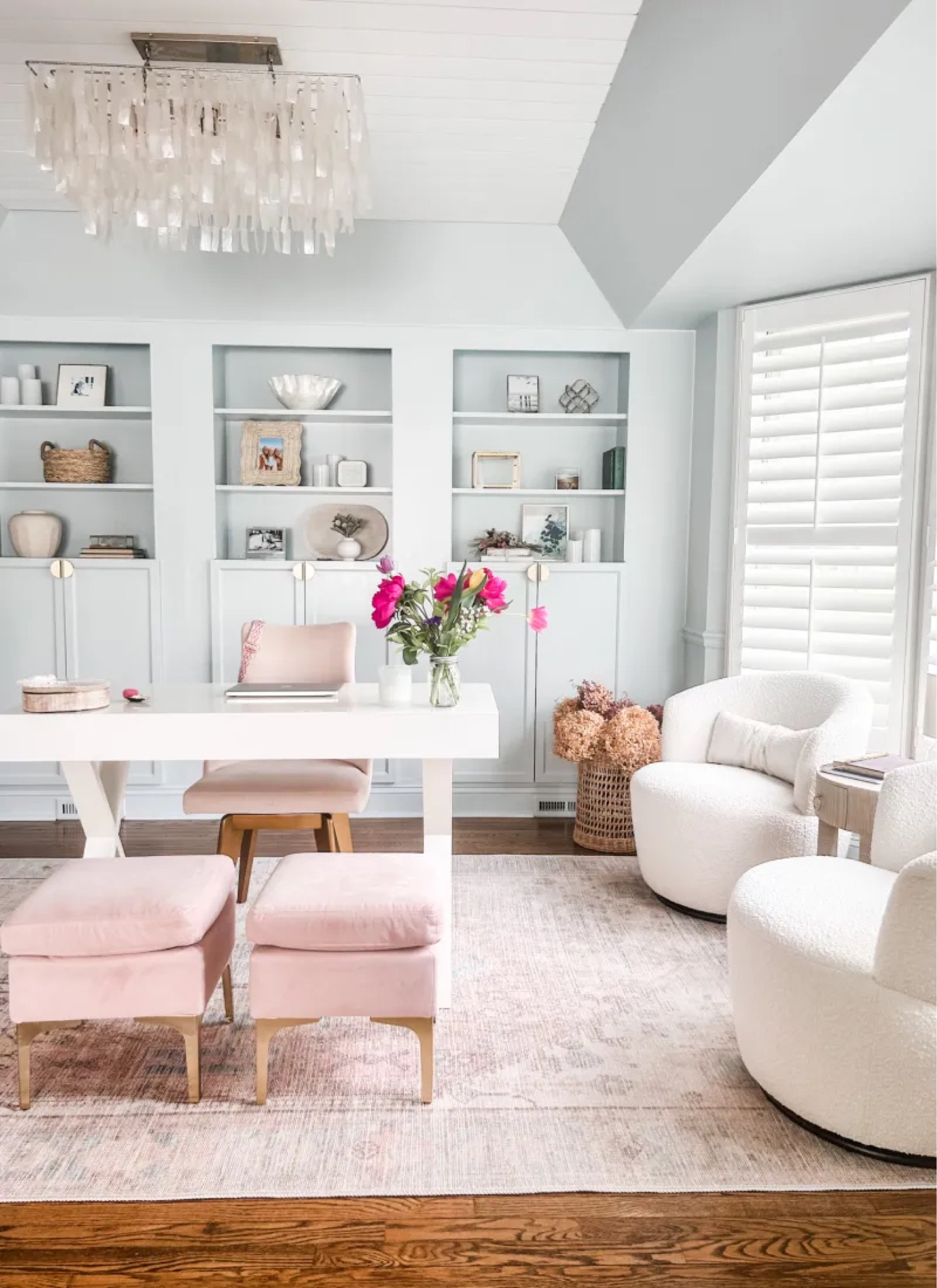 Home office decor!

Swivel chairs, capiz shell chandelier, white desk, x-leg writing desk, blush velvet dining chair, velvet stool with gold leg, woven sea grass basket, shelf decor, coffee table book, artificial flowers, ceramic vase. Home office furniture, ruffle bowl, marble bowl, glass trinket box, round side table, white end table.

#westelm #target #amazon

#LTKFind #LTKhome #LTKstyletip