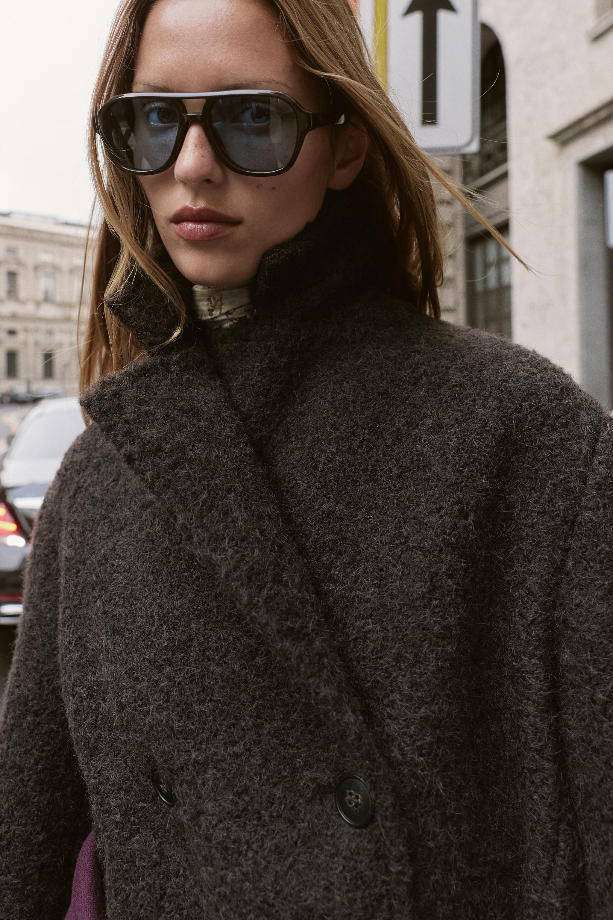 BOUCLÉ DOUBLE-BREASTED MID-LENGTH COAT | Zara UK