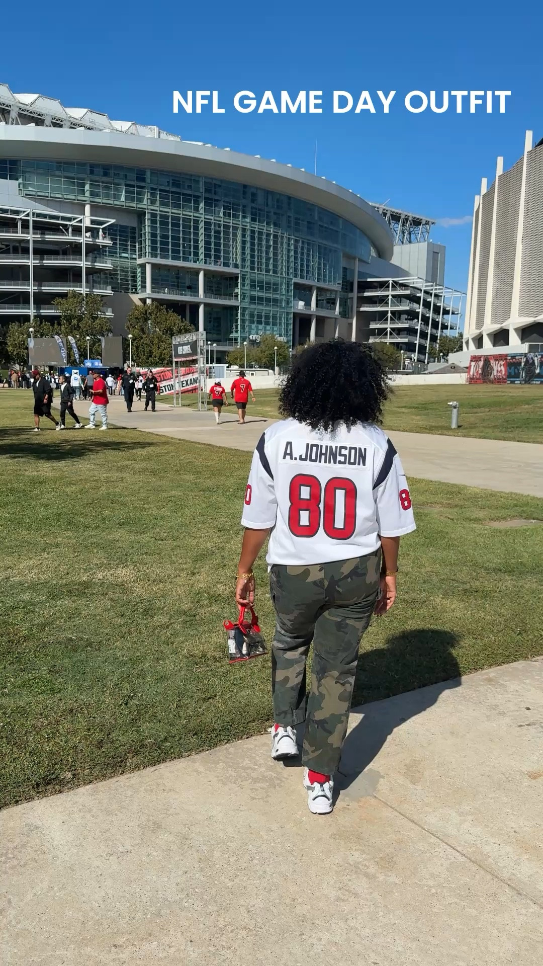 What i wore to an NFL game (Texans) 