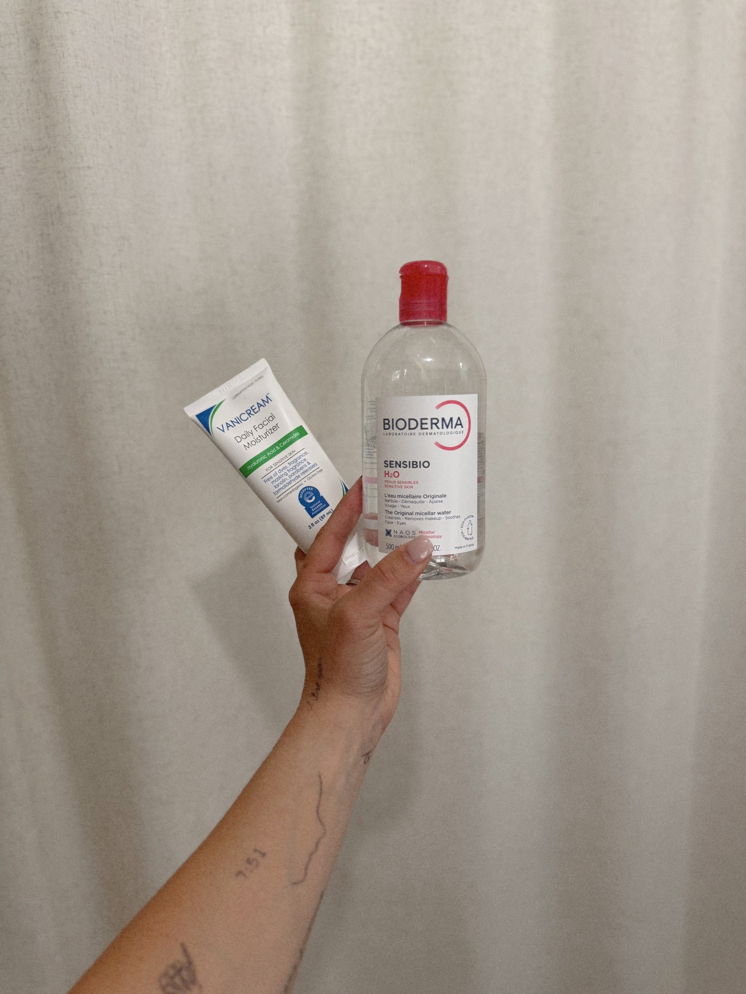 Skincare products I’ll never go without

Skincare | moisturizer | cleanser | affordable skincare 

#LTKselfcare #LTKgrwm #LTKBeauty