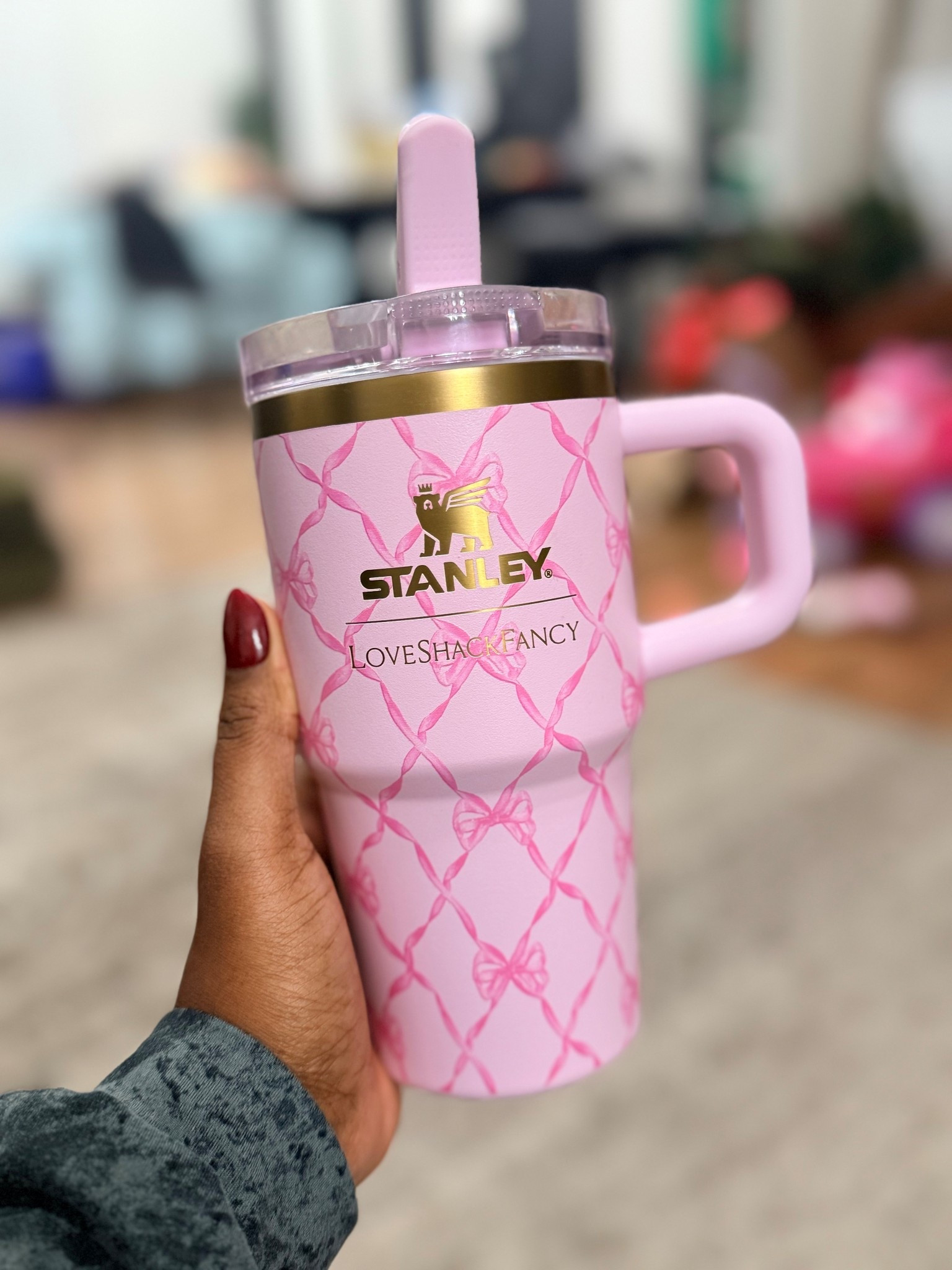 The Stanley x Love Shack Fancy winter collection is still fully stocked 💖❄️
Cozy, feminine, and perfect for everyday hydration with a cute twist. If you’ve been waiting, now’s the time.
I linked my favorite pieces on LTK.

#StanleyxLoveShackFancy #StanleyCup #LoveShackFancy #WinterFinds #CuteHydration #LTKfinds #LTKshopping #LTKsale #ShoppingWithPriiincesss #AtlantaCreator #Atlantacontentcreators

#LTKValentine #LTKfoodie #LTKHome