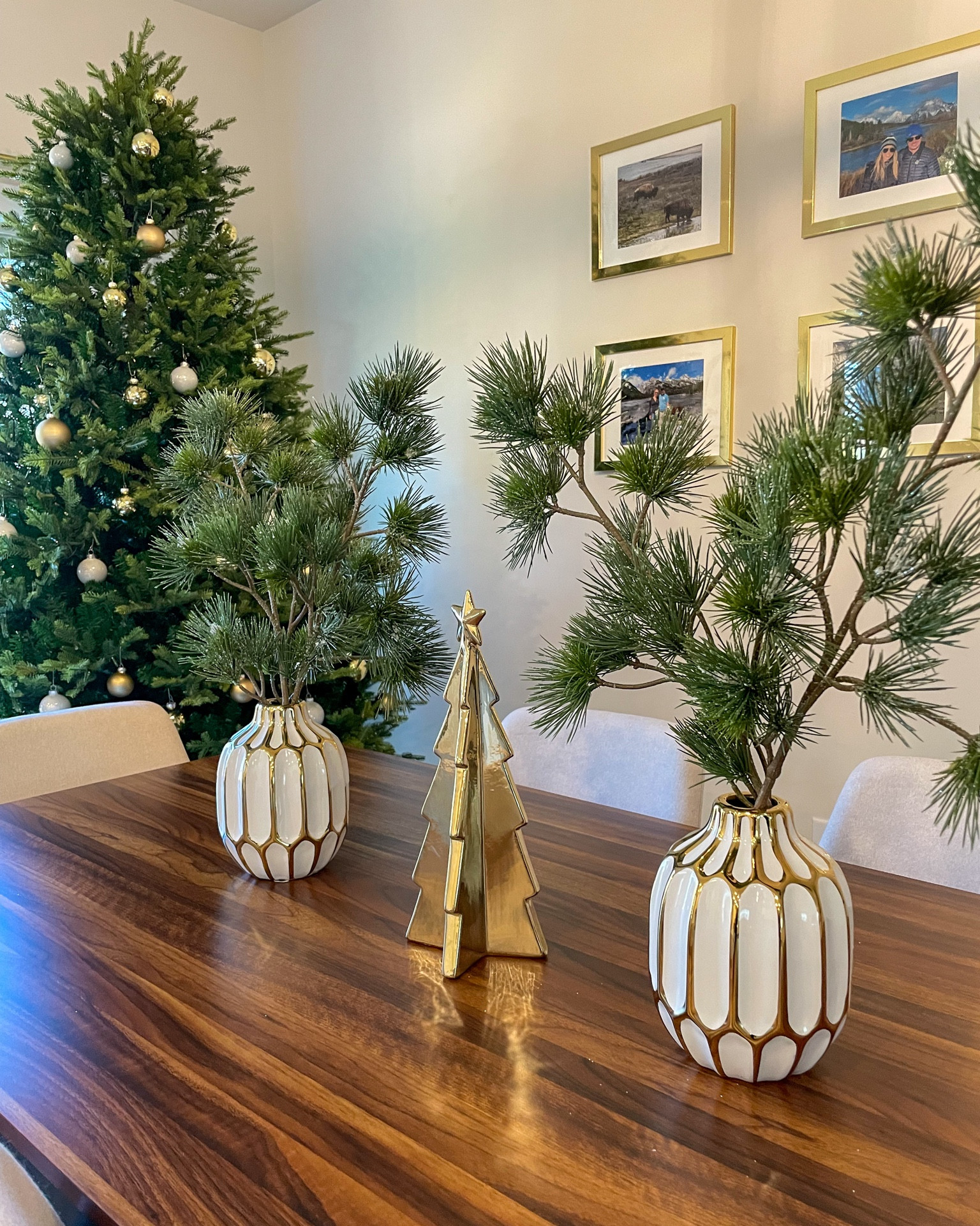 Easy & cute gold Christmas decor centerpiece ✨


#amazon 

#LTKHoliday #LTKhome #LTKSeasonal