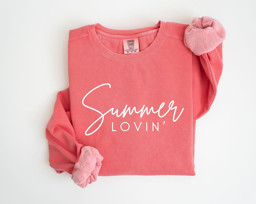 Summer Lovin' Oversized Comfort Colors Sweatshirt Cozy & Beachy Sweatshirt for Summer - Etsy | Etsy (US)