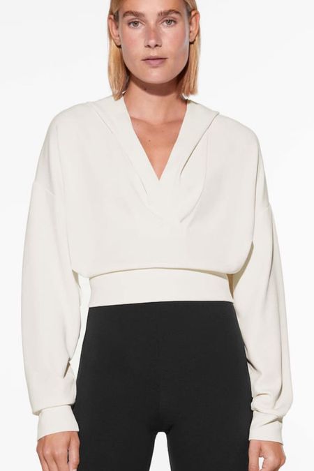 One of my favorite athliesure brands owned by Zara!  Just ordered this mofal sweatshirt that's under $50.

Weekend outfit | sweatshirt | lounge outfits | fall outfits  | fall fashion | gift for mom

#LTKfindsunder50 #LTKstyletip #LTKGiftGuide