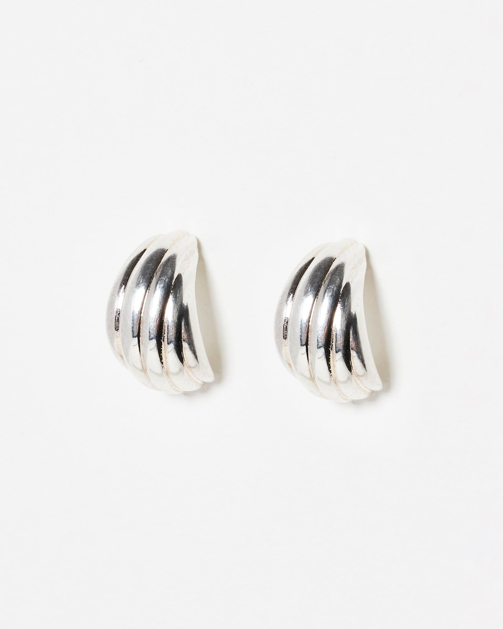 Luna Chunky Curve Silver Plated Hoop Earrings | Oliver Bonas | Oliver Bonas (Global)