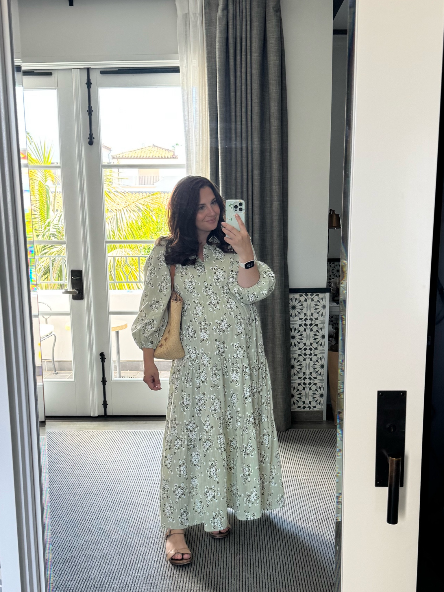 The best dress/ maternity dress from spring to fall. Wearing a size up to make it maternity friendly. Wearing a large. Im a size 10 and wear a medium.

#LTKsalealert #LTKmidsize #LTKbump