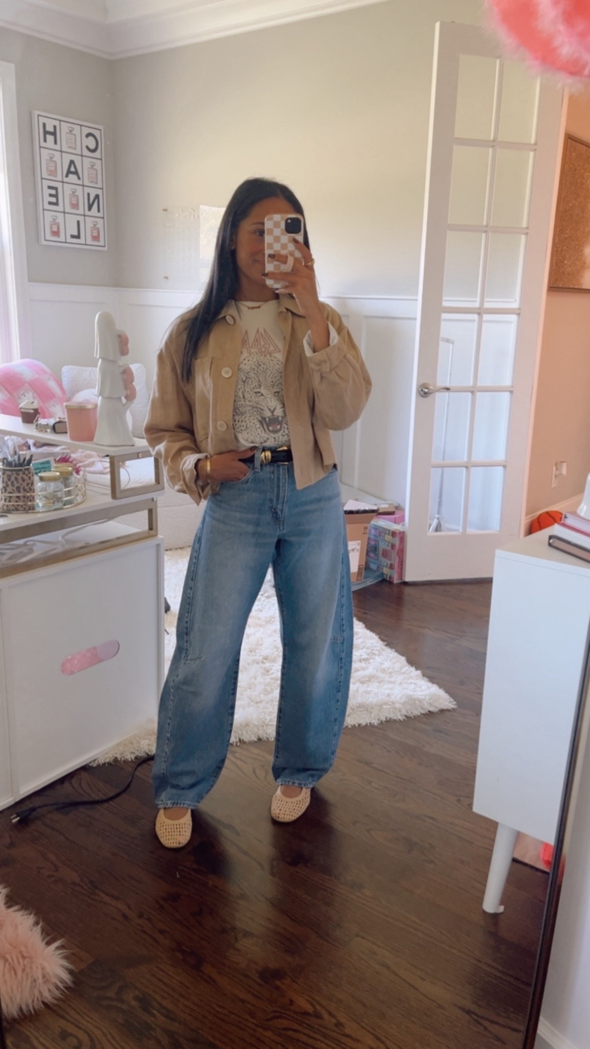 Barrel jeans
Outfit inspo
Straw ballet flats
Tee is older Abercrombie 
Jacket is older zara 
Wearing 24 in jeans


#LTKStyleTip #LTKSaleAlert #LTKFindsUnder50