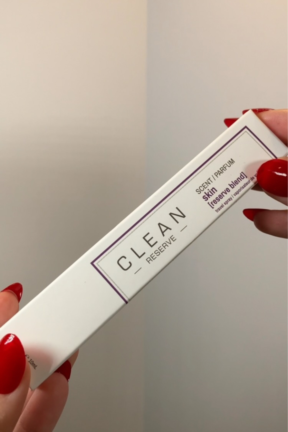 Meet Skin—the fragrance that feels like a warm embrace. ✨ @cleanbeauty_collective #gifted

🌸 Top Notes: Bright bergamot, orange blossom, and honeysuckle.
🌼 Middle Notes: Cozy warm skin accord, vanilla orchid, and sun-kissed peony.
🌲 Dry Down: Salted praline, fresh musks, and white cedarwood.

Soft, subtle, and effortlessly comforting, this scent wraps you in creamy Madagascar vanilla and a cozy musk for the perfect everyday perfume. 🤍 
.
.
.
.
.

#SkinFragrance #EverydayScent #cleanreserve #cleanbeautycollective #ugc #beauty #beautyugc #Fragrance #Perfume #PerfumeCollection #ScentOfTheDay #FragranceLover #PerfumeAddict #FragranceCollection #PerfumeReview #LuxuryPerfume #FragranceCommunity #PerfumeLovers #FragranceAddict #PerfumeOfTheDay #FragranceObsessed #PerfumeLover #LuxuryFragrance #FragranceOfTheDay #PerfumeCommunity #Scent