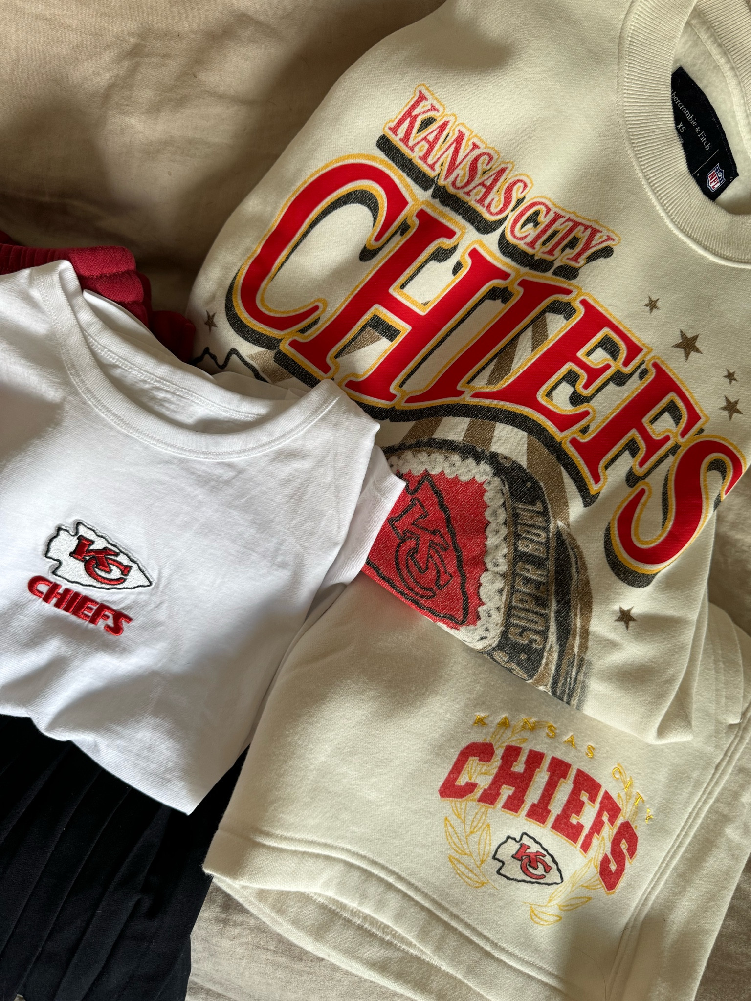 NFL 20% off Abercrombie sale!!!
Use code: kickoff for an additional 15% off!! #abercrombienfl #abercrombiepartner #chiefs #nfl

#LTKSaleAlert #LTKSeasonal #LTKFallSale